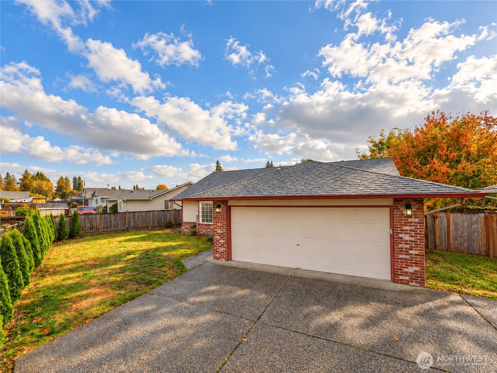 Photo of 11225 52nd Avenue NE, Marysville, WA 98271 (MLS # 2590864)
