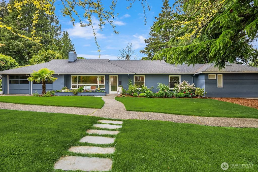 Photo of 4220 NE 85th Street, Seattle, WA 98115 (MLS # 2511497)