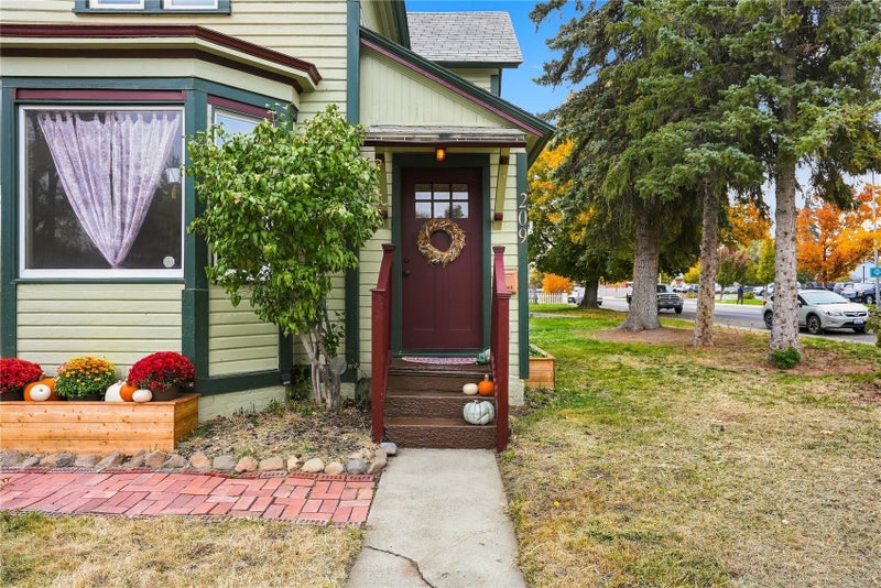 209 E Capitol Avenue