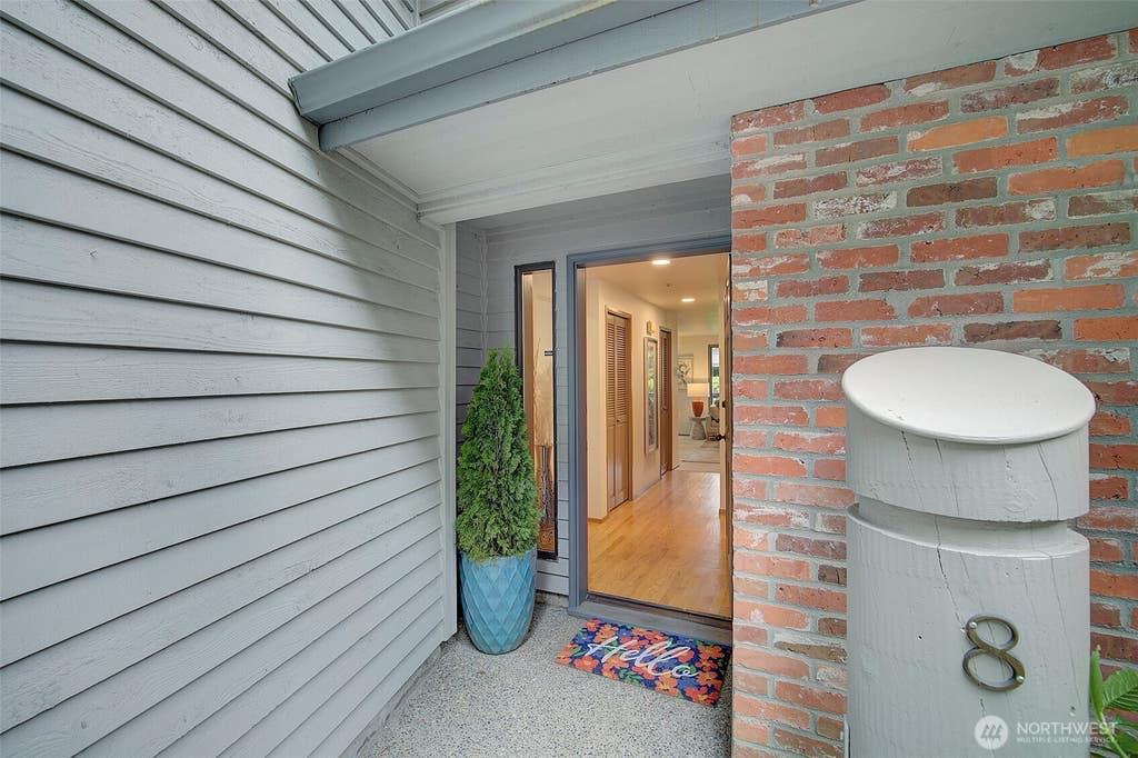 Photo of 19616 61st Place NE #8, Kenmore, WA 98028 (MLS # 2536297)