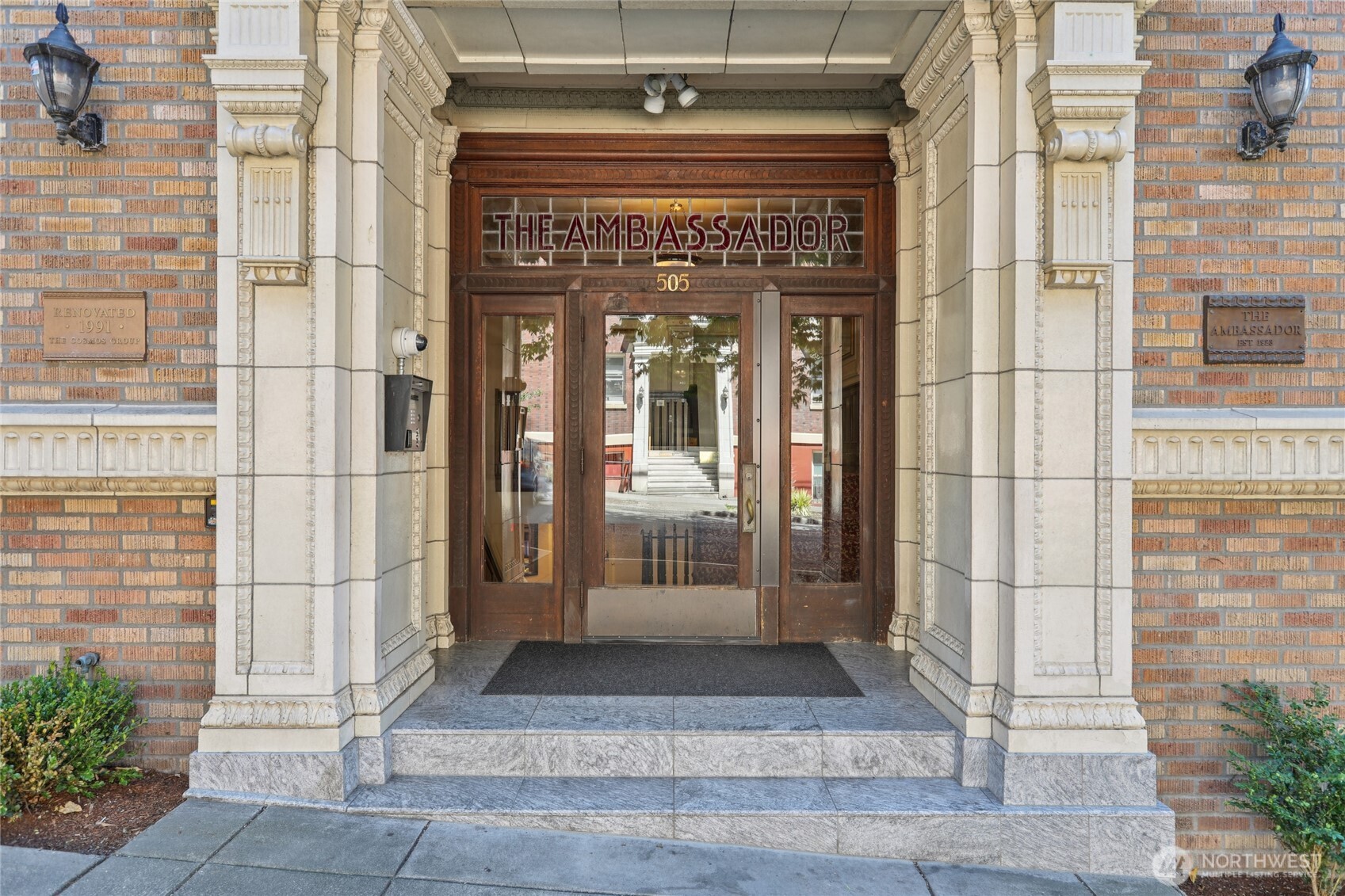 505 E Denny Way Avenue A207