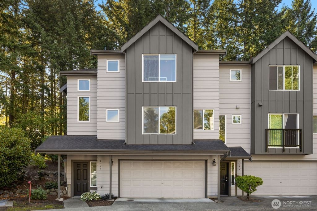 Photo of 3752 257th Avenue SE, Sammamish, WA 98029 (MLS # 2422196)