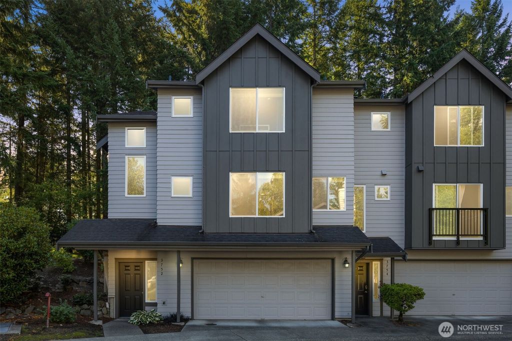 Photo of 3752 257th Avenue SE, Sammamish, WA 98029 (MLS # 2422196)