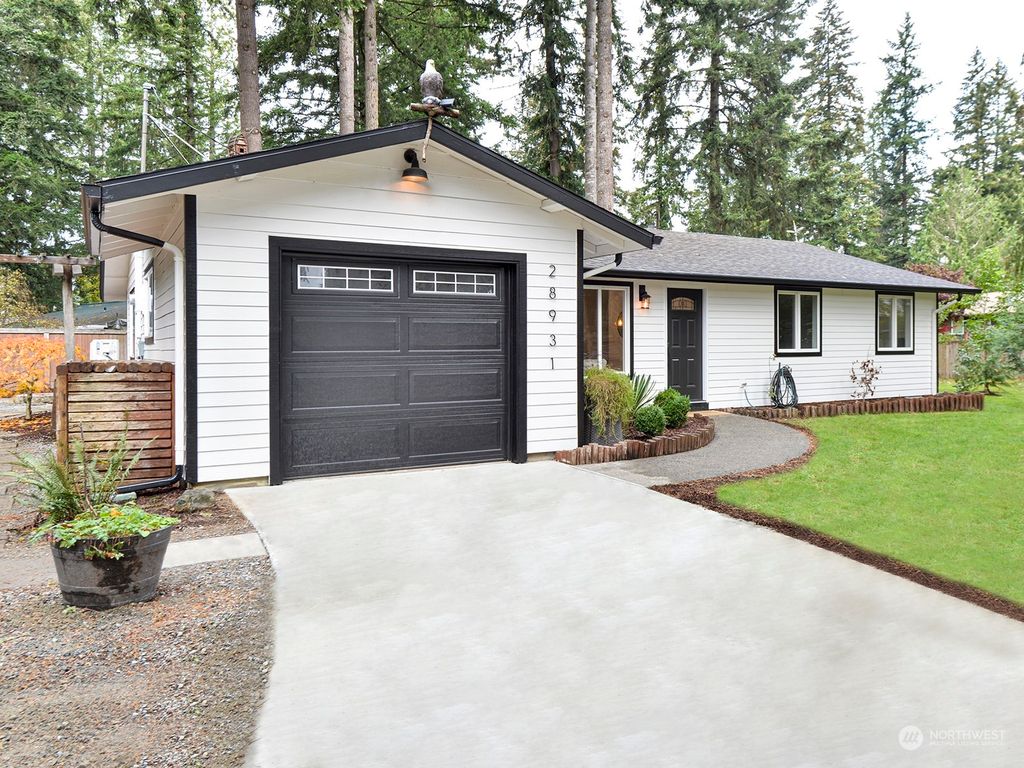 Photo of 28931 218 Avenue SE, Black Diamond, WA 98010 (MLS # 2307039)