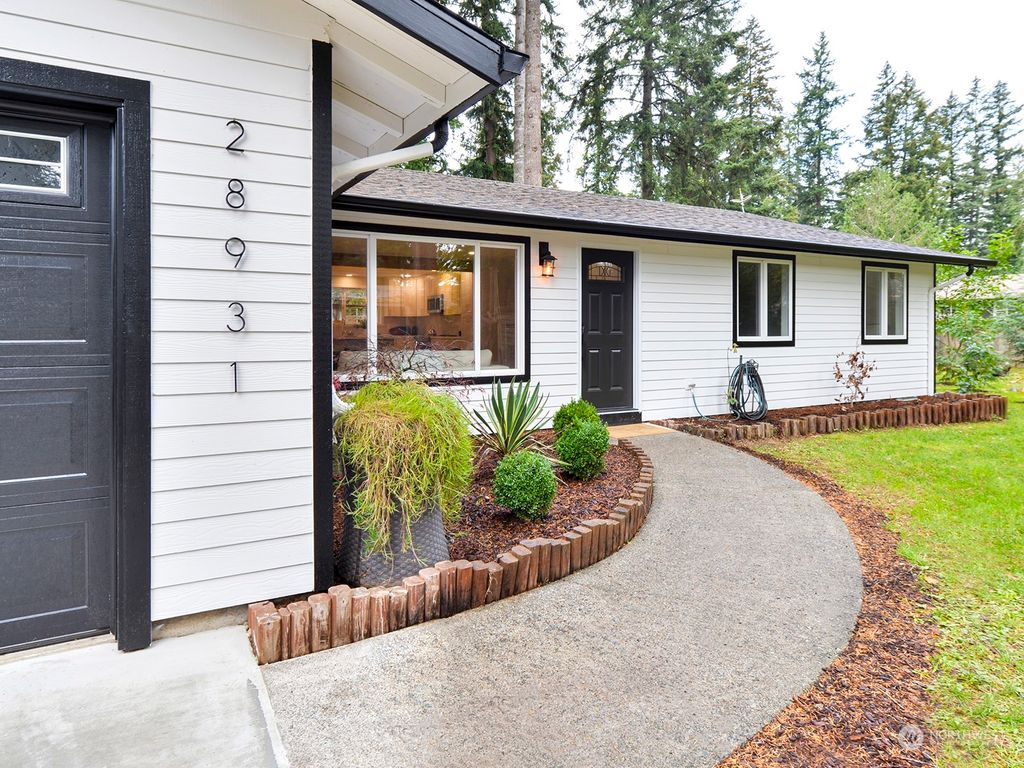 Photo of 28931 218 Avenue SE, Black Diamond, WA 98010 (MLS # 2307039)