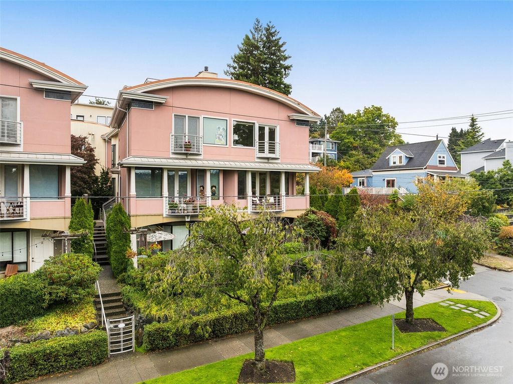 Photo of 7700 E Green Lake Drive N #D13, Seattle, WA 98103 (MLS # 2477908)