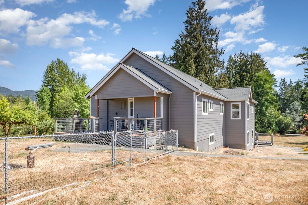Photo of 14415 196th Avenue SE, Renton, WA 98059 (MLS # 2418378)