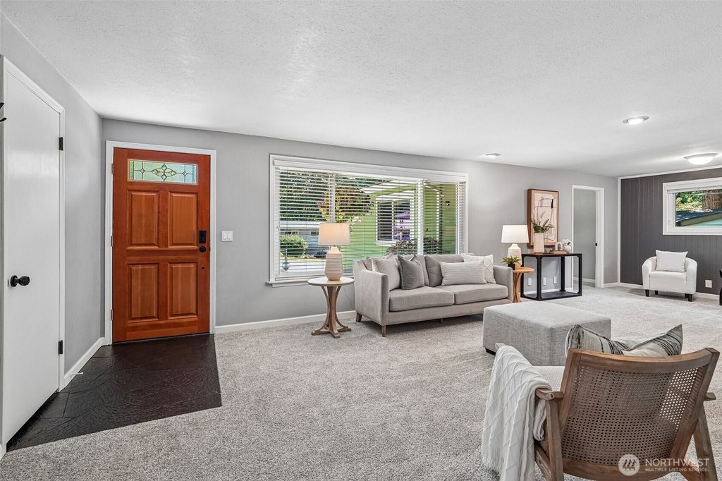 Photo of 1515 213th Place SW, Lynnwood, WA 98036 (MLS # 2541586)