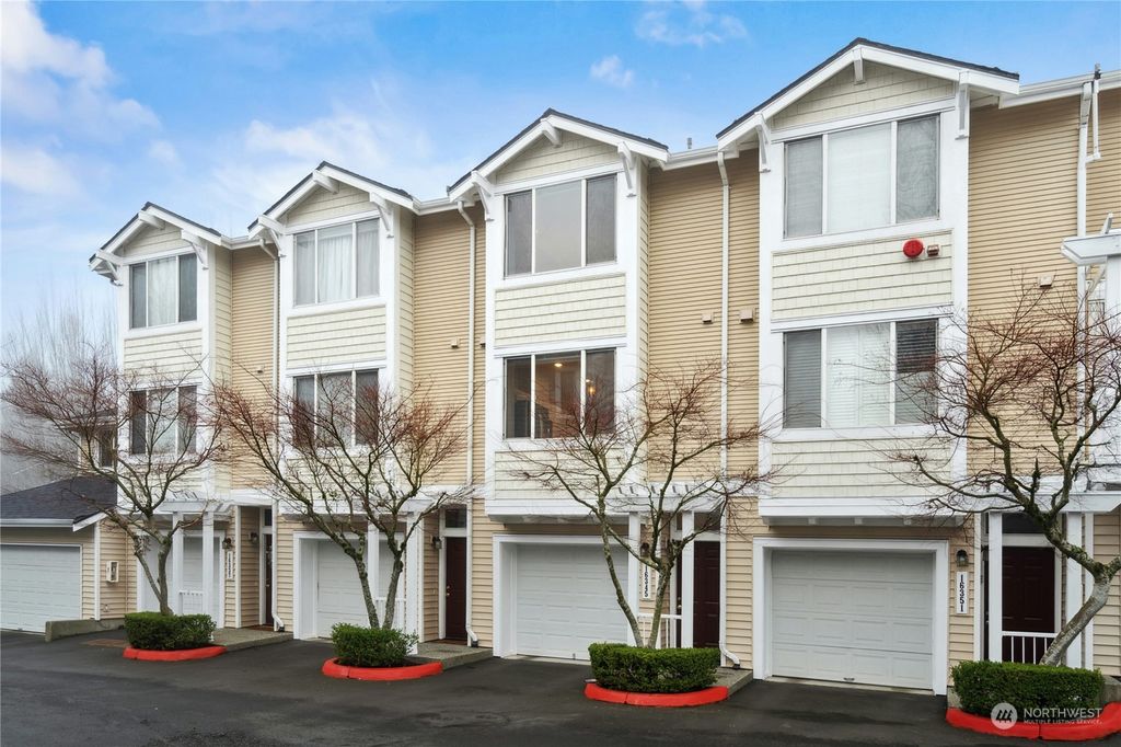 Photo of 16345 118th Lane NE, Bothell, WA 98011 (MLS # 2322427)