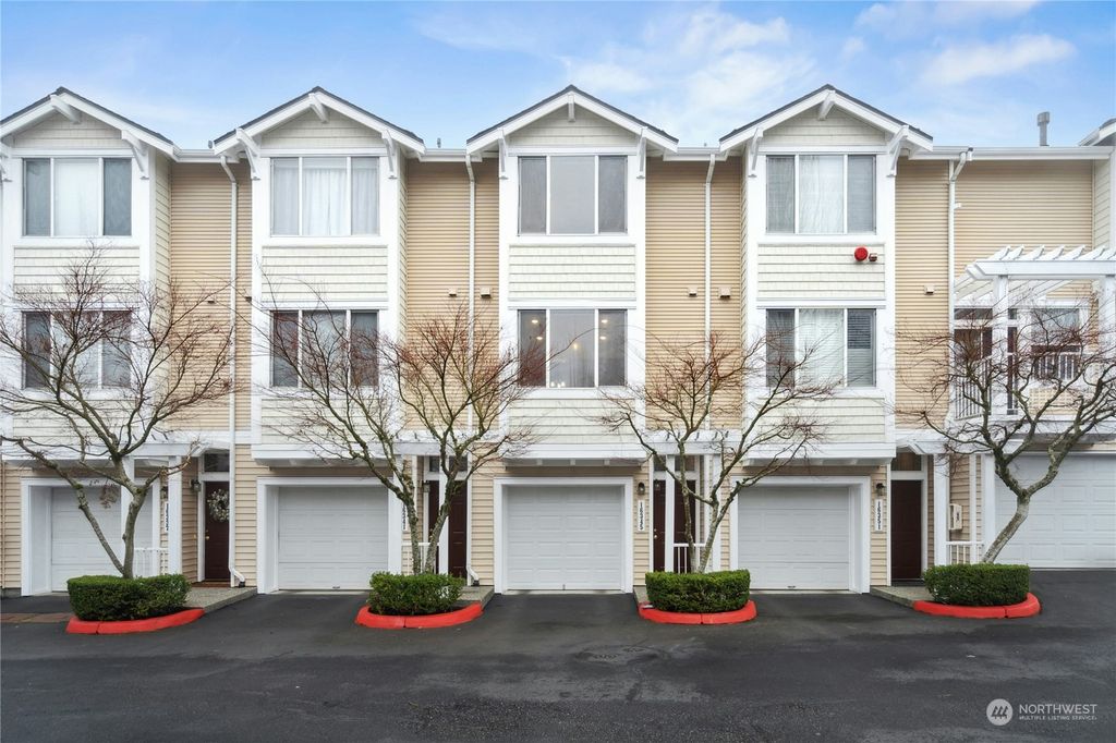 Photo of 16345 118th Lane NE, Bothell, WA 98011 (MLS # 2322427)