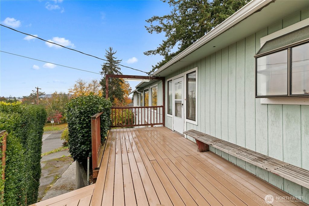 Photo of 620 Central Street SE, Olympia, WA 98501 (MLS # 2448432)