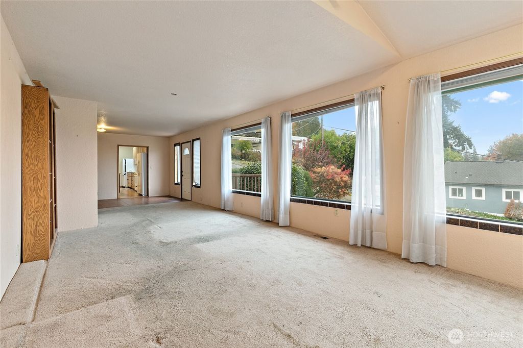 Photo of 620 Central Street SE, Olympia, WA 98501 (MLS # 2448432)