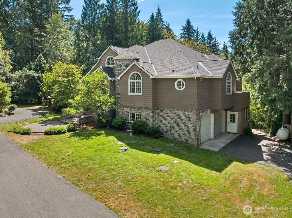 Photo of 26020 SE Old Black Nugget Road, Issaquah, WA 98029 (MLS # 2575016)