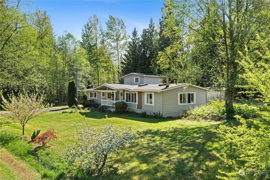 Photo of 11126 87th Avenue NE, Marysville, WA 98271 (MLS # 2067468)