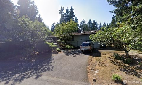 Photo of 9615 NE 34th Street, Bellevue, WA 98004 (MLS # 2417954) Photo of 9615 NE 34th Street, Bellevue, WA 98004 (MLS # 2417954)