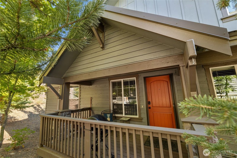 200 Clearwater Loop 1
