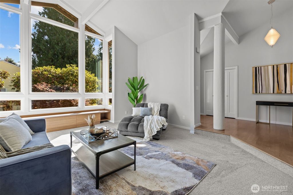 Photo of 9120 SE 46th Street, Mercer Island, WA 98040 (MLS # 2394502)