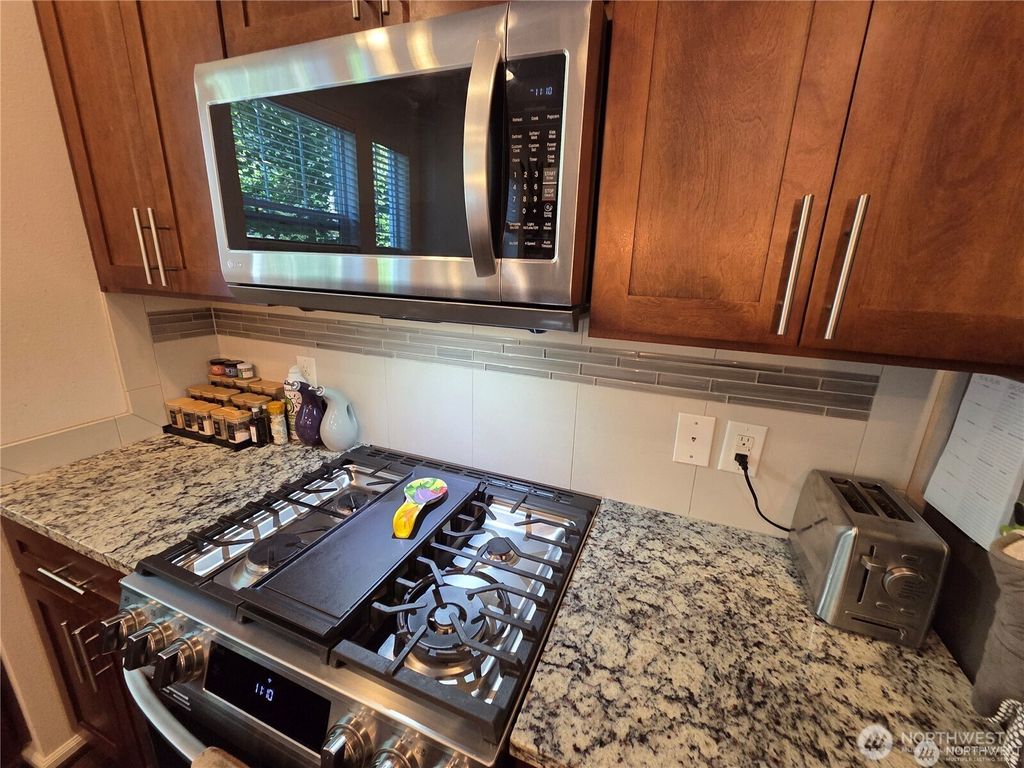 Photo of 11004 20th Drive SE, Everett, WA 98208 (MLS # 2430388)