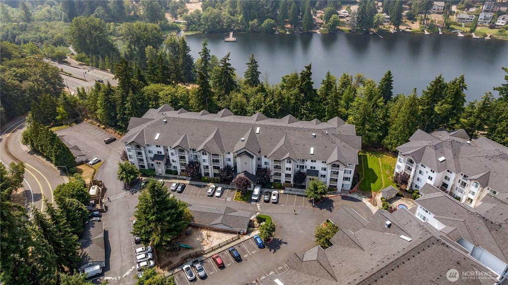 Photo of 13301 SE 79th Place #C203, Newcastle, WA 98059 (MLS # 2565406)