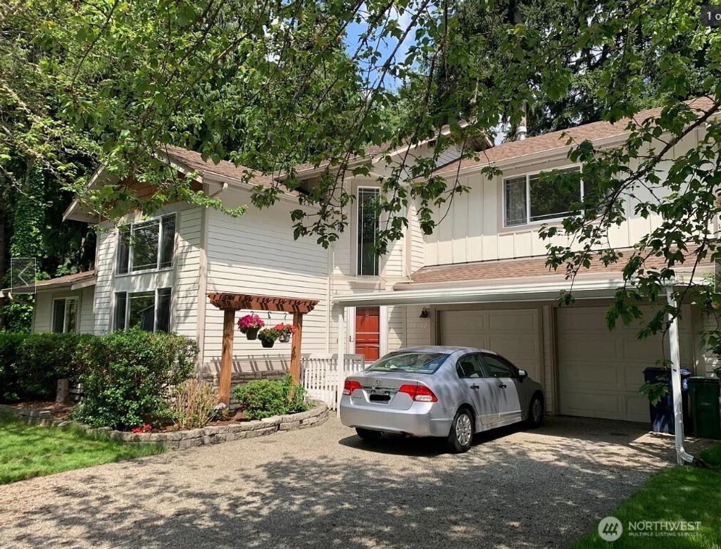 Photo of 16302 NE 104th Street, Redmond, WA 98052 (MLS # 2345895)