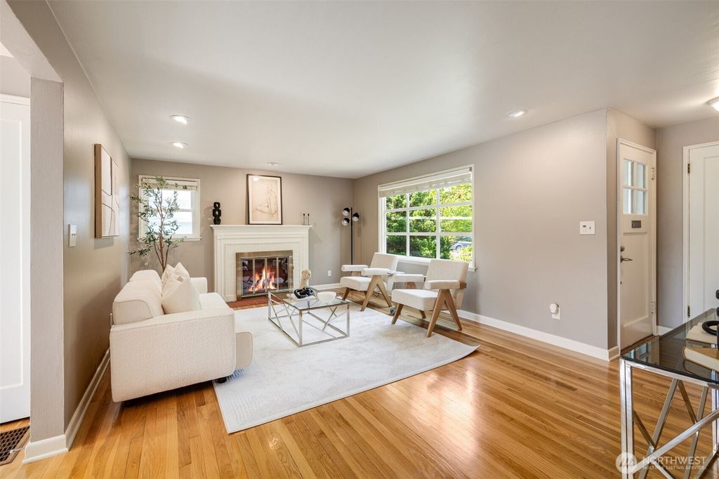 Photo of 1417 NE 70th Street, Seattle, WA 98115 (MLS # 2391871)