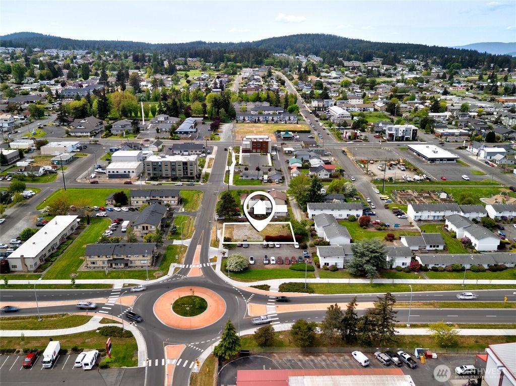 Photo of 810 30th Street, Anacortes, WA 98221 (MLS # 2521602)