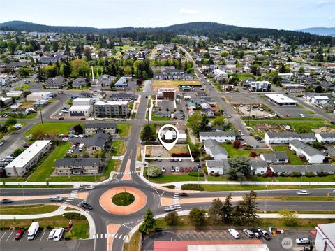 Photo of 810 30th Street, Anacortes, WA 98221 (MLS # 2521602)