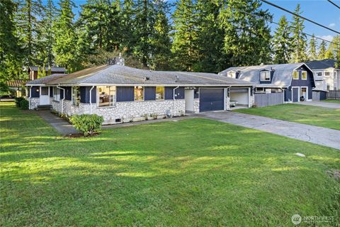 Photo of 14505 84th Avenue NE, Kenmore, WA 98028 (MLS # 2471417)