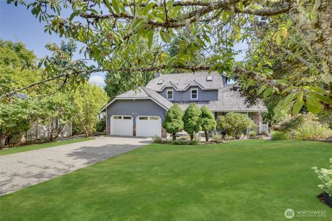 Photo of 4310 209th Avenue NE, Sammamish, WA 98074 (MLS # 2421390)