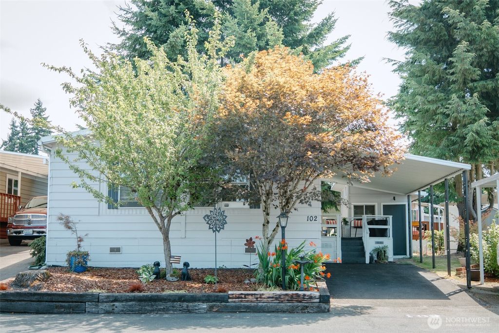 Photo of 11622 Silver Lake Road #102, Everett, WA 98208 (MLS # 2417295)