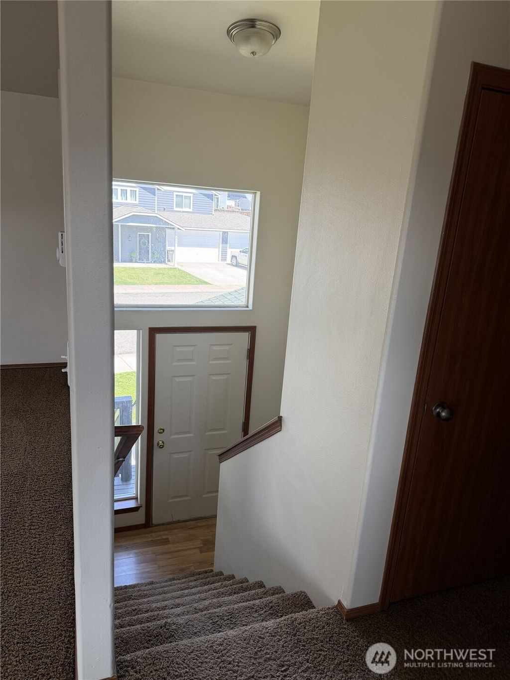 Photo of 1906 W Peakview Drive, Ellensburg, WA 98926 (MLS # 2531044)
