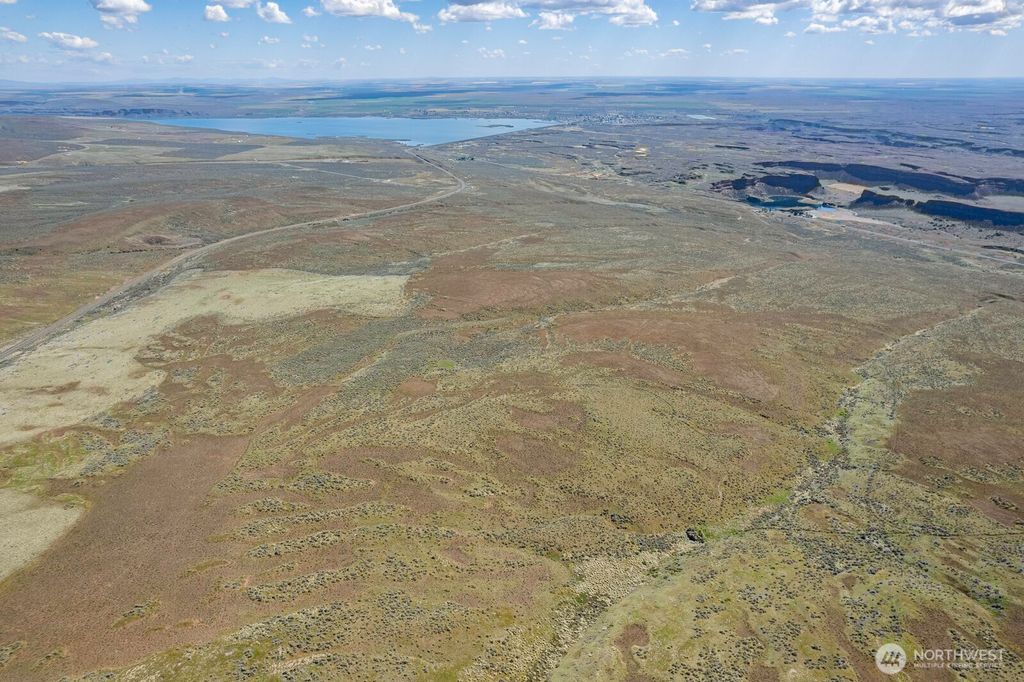 Photo of 0 Parcel 25273540003, Coulee City, WA 99115 (MLS # 2525087)