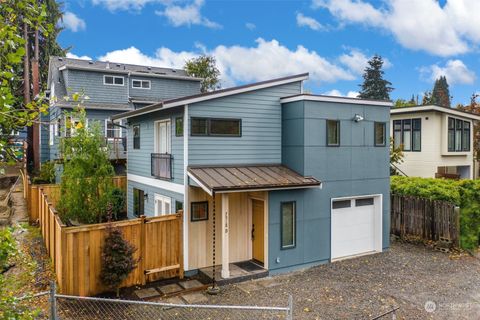 Photo of 7518 20th Avenue NE #B, Seattle, WA 98115 (MLS # 2019505) Photo of 7518 20th Avenue NE #B, Seattle, WA 98115 (MLS # 2019505)