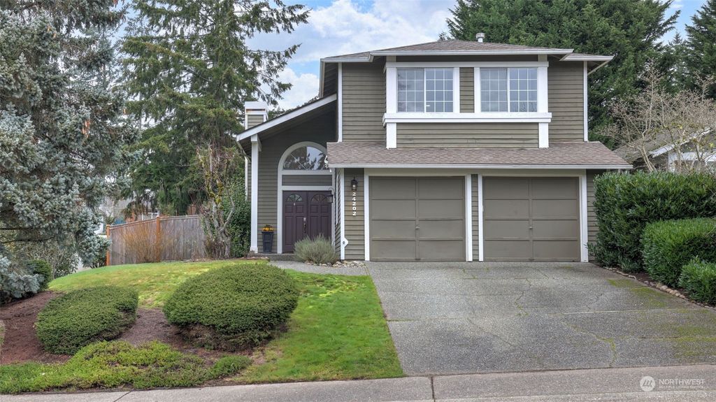 Photo of 24202 SE 38th Place, Sammamish, WA 98029 (MLS # 2321961)
