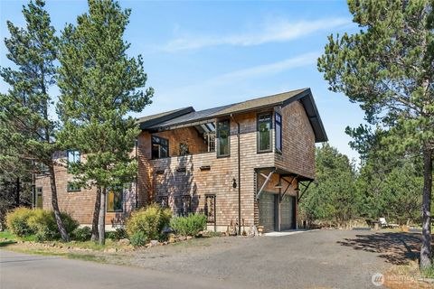 306 6th Street NW Long Beach WA 98631