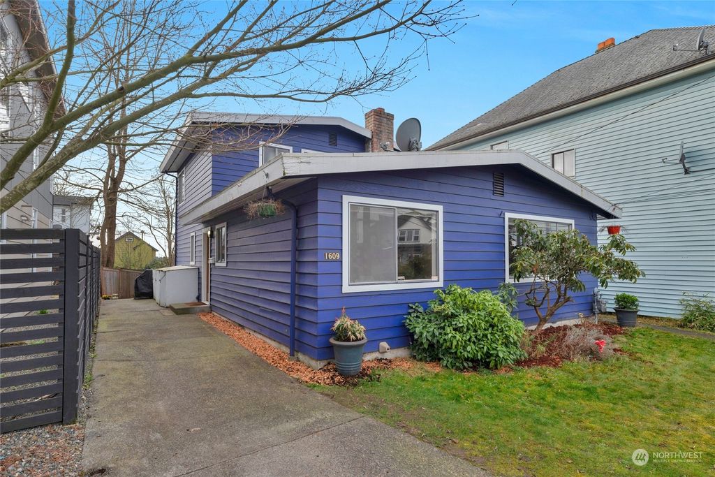 Photo of 1609 E Alder Street, Seattle, WA 98122 (MLS # 2207464)