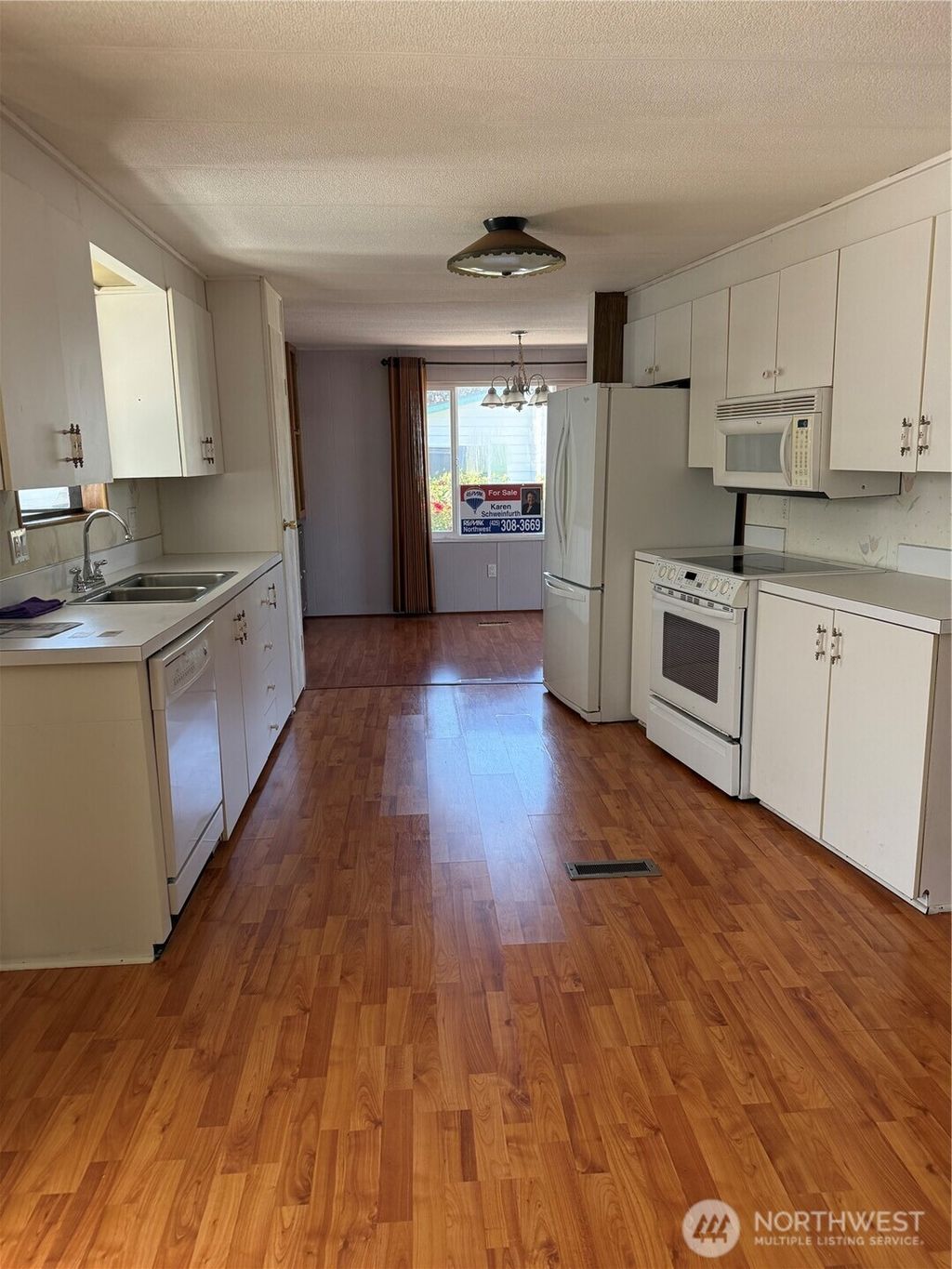 Photo of 1415 84th Street SE #117, Everett, WA 98208 (MLS # 2517353)