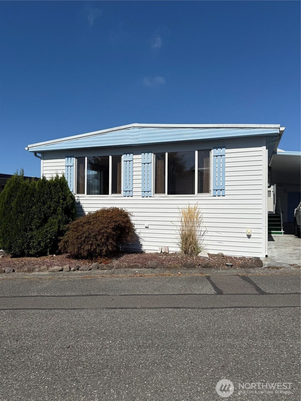 Photo of 1415 84th Street SE #117, Everett, WA 98208 (MLS # 2517353)