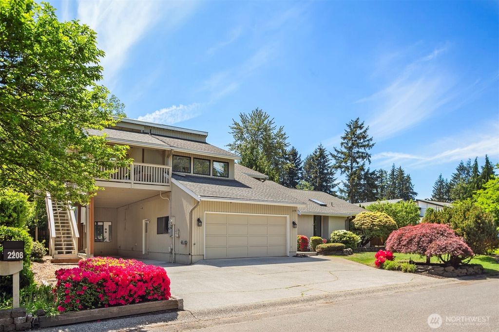 Photo of 2208 101st Street SE, Everett, WA 98208 (MLS # 2526917)