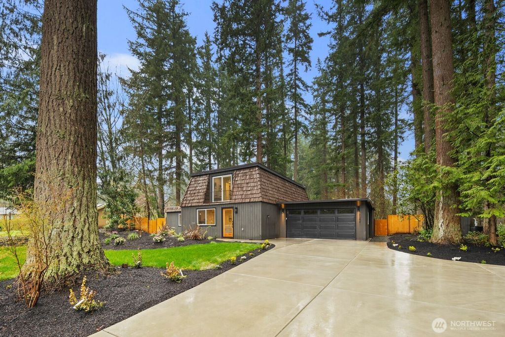 Photo of 16644 SE 235th Street, Kent, WA 98042 (MLS # 2491854)