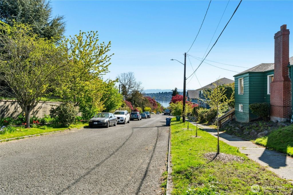 Photo of 2000 31st Avenue S, Seattle, WA 98144 (MLS # 2400722)