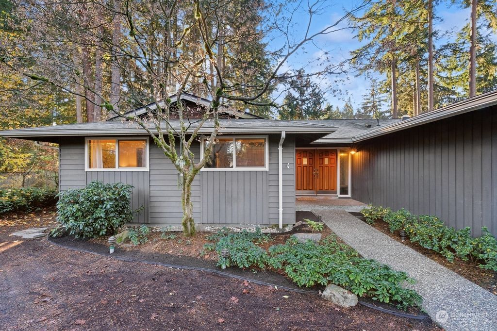 Photo of 6706 172nd Place SW, Edmonds, WA 98026 (MLS # 2313987)
