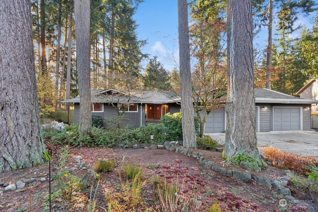 Photo of 6706 172nd Place SW, Edmonds, WA 98026 (MLS # 2313987)