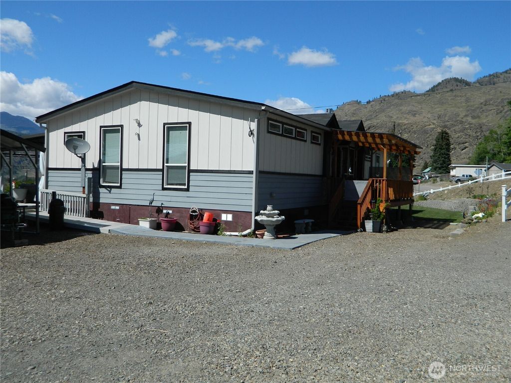 Photo of 24 Main Street, Loomis, WA 98855 (MLS # 2526002)