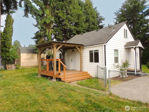 14806 131st Avenue SE Renton WA 98058