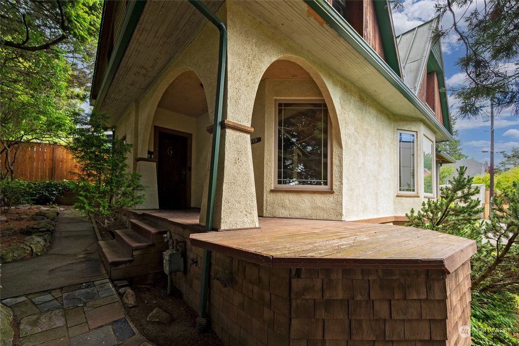 Photo of 2139 N 62nd Street, Seattle, WA 98103 (MLS # 2244086)