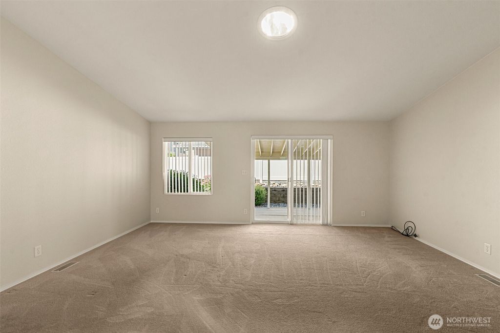 Photo of 1212 Woods Street, Wenatchee, WA 98801 (MLS # 2528116)