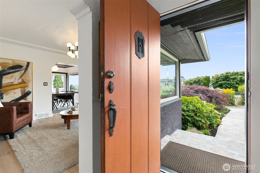 Photo of 4009 32nd Avenue SW, Seattle, WA 98126 (MLS # 2390709)