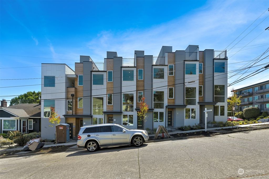 Photo of 555 Highland Drive, Seattle, WA 98109 (MLS # 2006761)