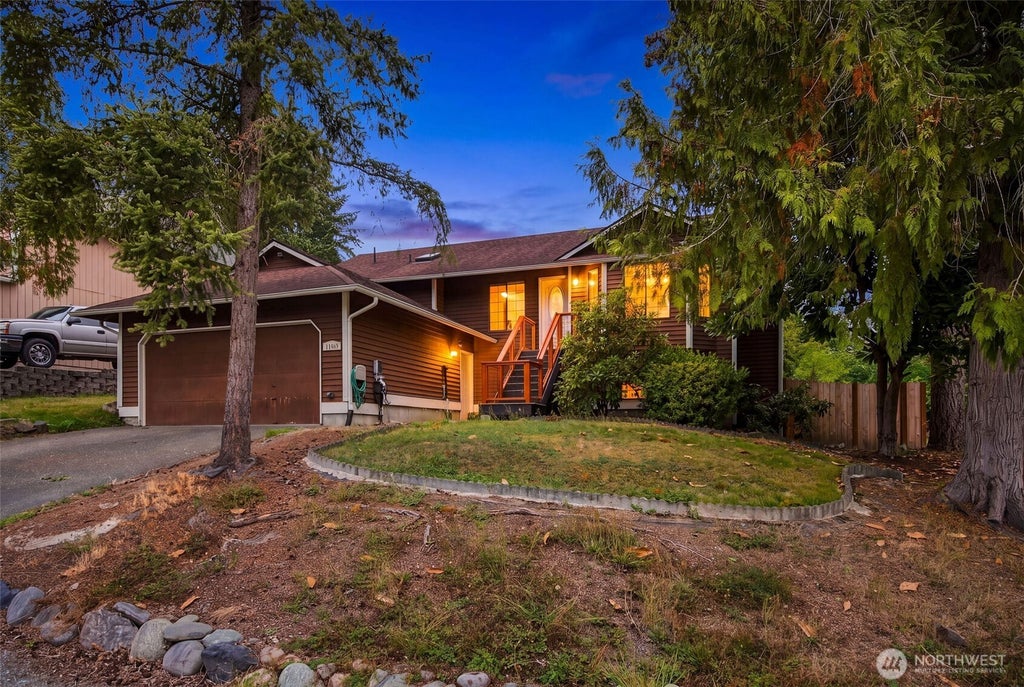 Photo of 10429 10th Place SE, Lake Stevens, WA 98258 (MLS # 2589711)